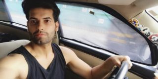 Three Years Inside A Car: Landlord Asked To leave, This Bollywood Artist Happily Lived Inside His Car