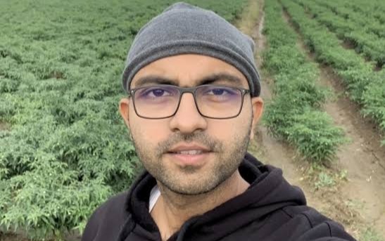 This IITian Quit His Cushy Corporate Job And Is Now Helping Thousands Of Farmers