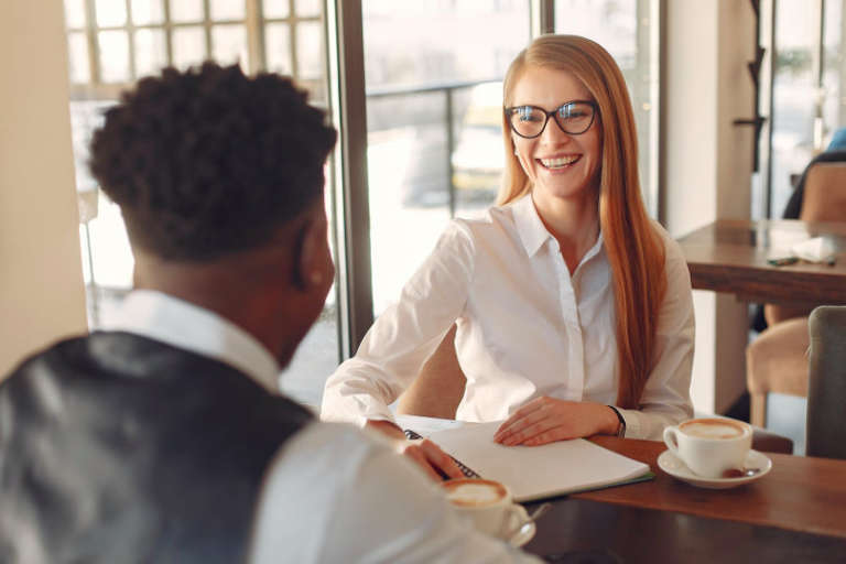 hiring-startup-employee-810