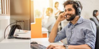 5 Ways to improve contact center agent satisfaction