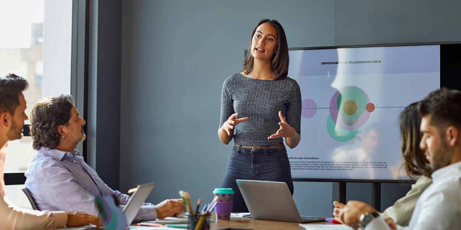 running-a-product-meeting-as-a-marketer-00-hero