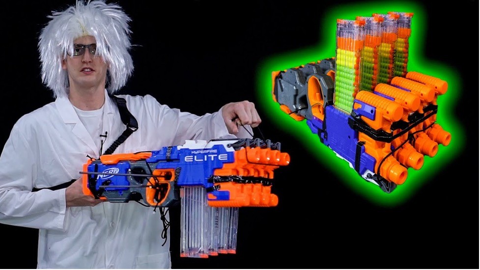 High capacity machine gun toys