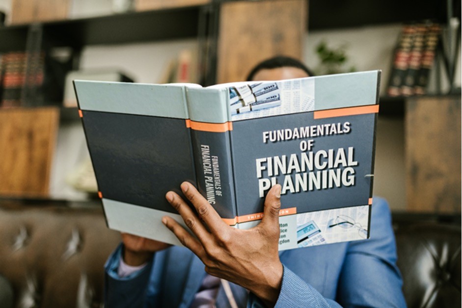 6 books on personal finance worth reading copy